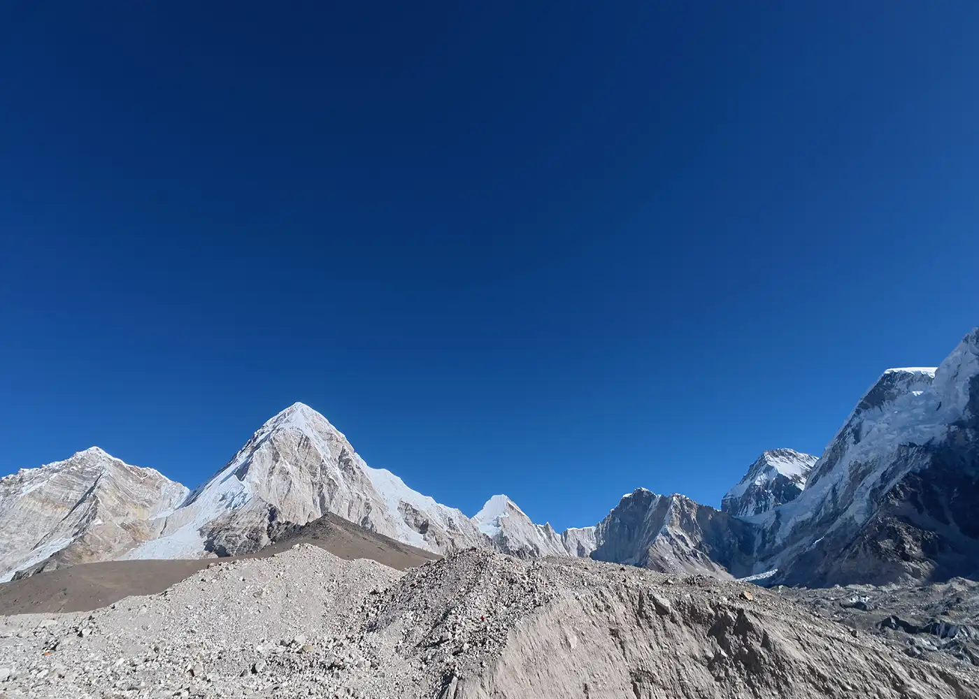 Mountain scenery on the Everest Three Passes Trek